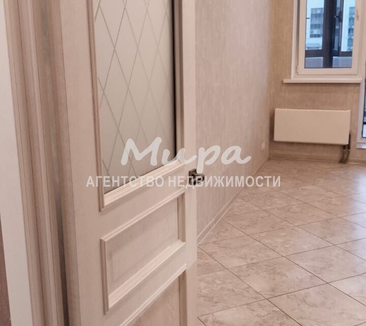 Продаётся 1-комнатная квартира, 43 м²