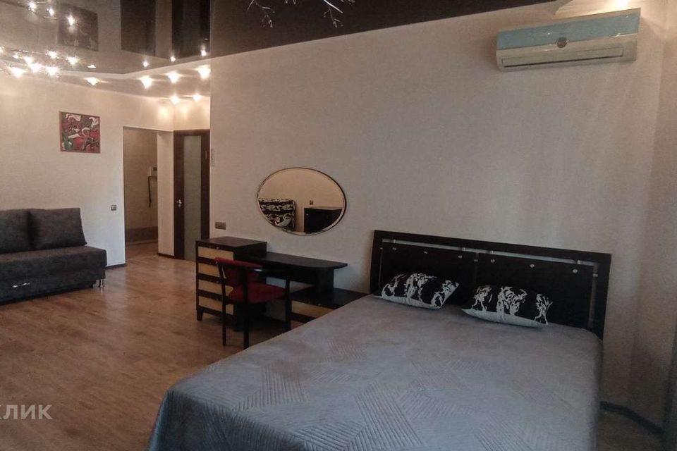Сдаётся 1-комнатная квартира, 50.7 м²