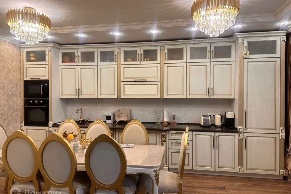 Продаётся 2-комнатная квартира, 62 м²
