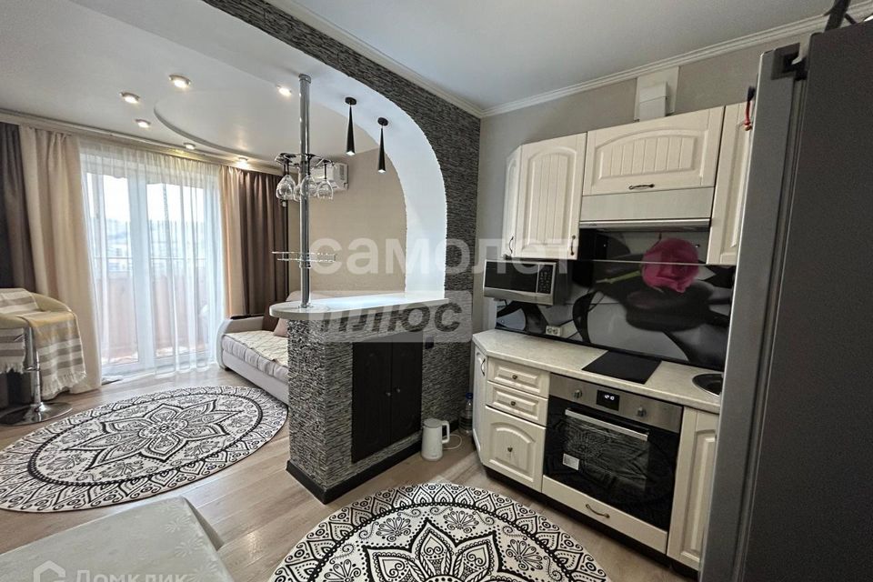 Продаётся 1-комнатная квартира, 49.2 м²