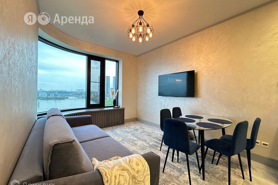 Сдаётся 2-комнатная квартира, 70 м²