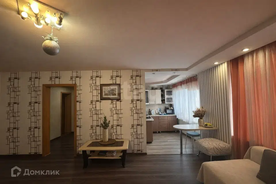 Продаётся 3-комнатная квартира, 61.7 м²
