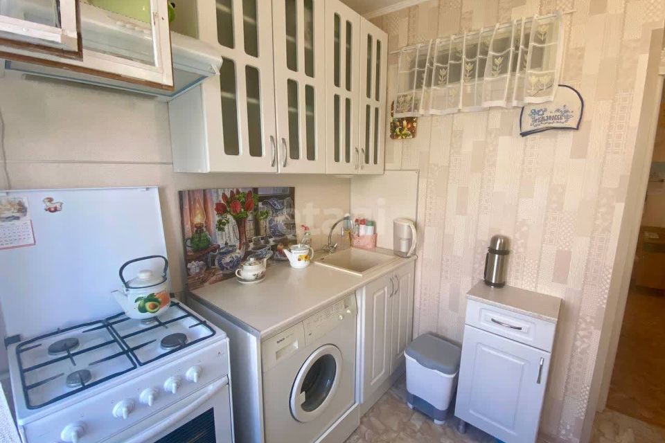 Продаётся 3-комнатная квартира, 59.7 м²