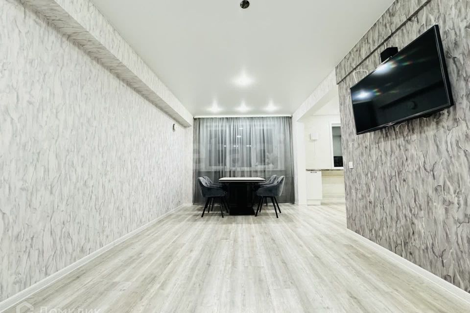 Продаётся 3-комнатная квартира, 70 м²