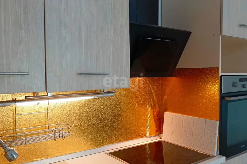 Продаётся 2-комнатная квартира, 72.6 м²