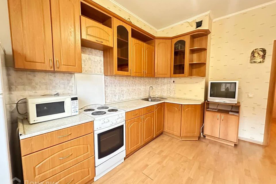 Продаётся 2-комнатная квартира, 74.2 м²