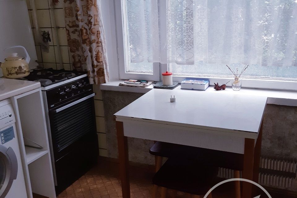 Продаётся 3-комнатная квартира, 64.2 м²