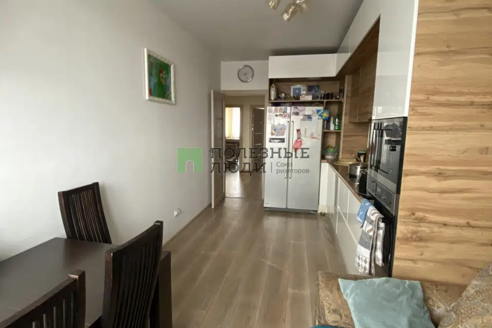 Продаётся 3-комнатная квартира, 90.8 м²