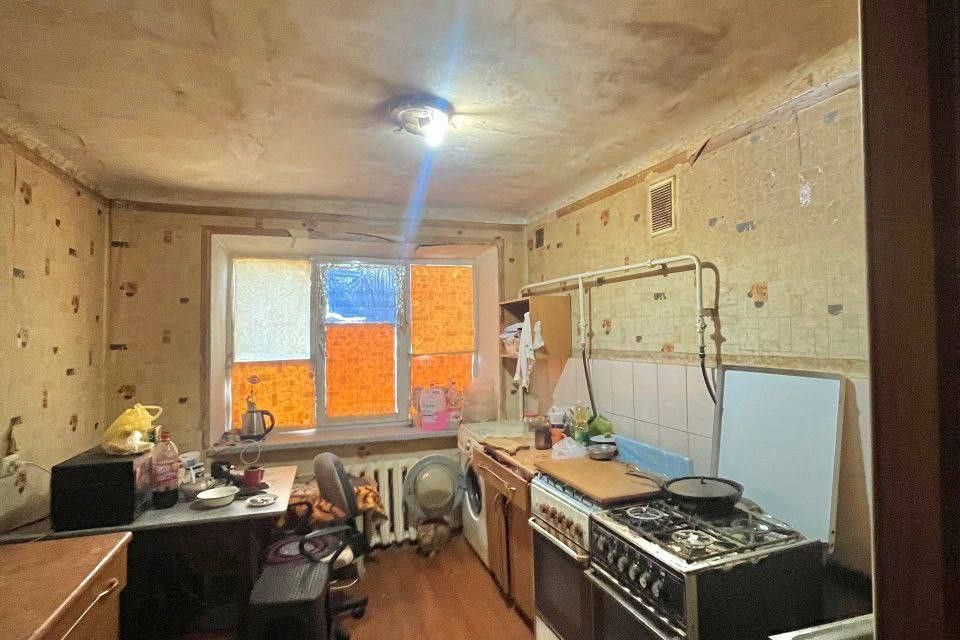 Продаётся комната в 4-комн. квартире, 13 м²