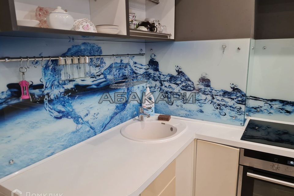 Сдаётся 2-комнатная квартира, 50 м²
