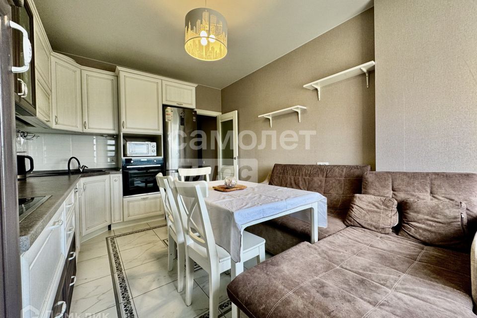Продаётся 3-комнатная квартира, 82.6 м²