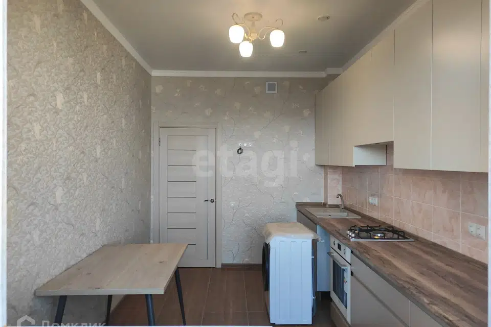 Сдаётся 1-комнатная квартира, 54 м²