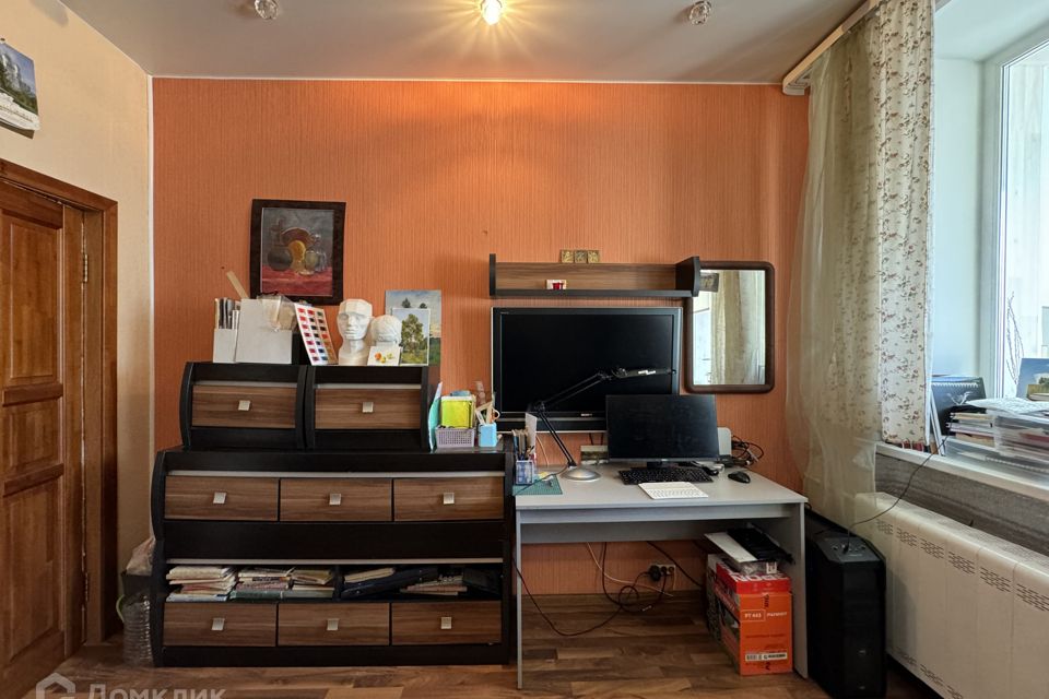 Продаётся комната в 3-комн. квартире, 14.2 м²