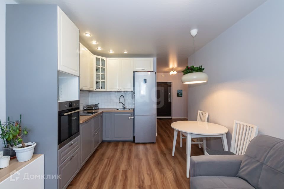 Продаётся 1-комнатная квартира, 52 м²
