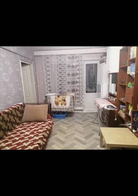 Сдаётся 4-комнатная квартира, 60 м²