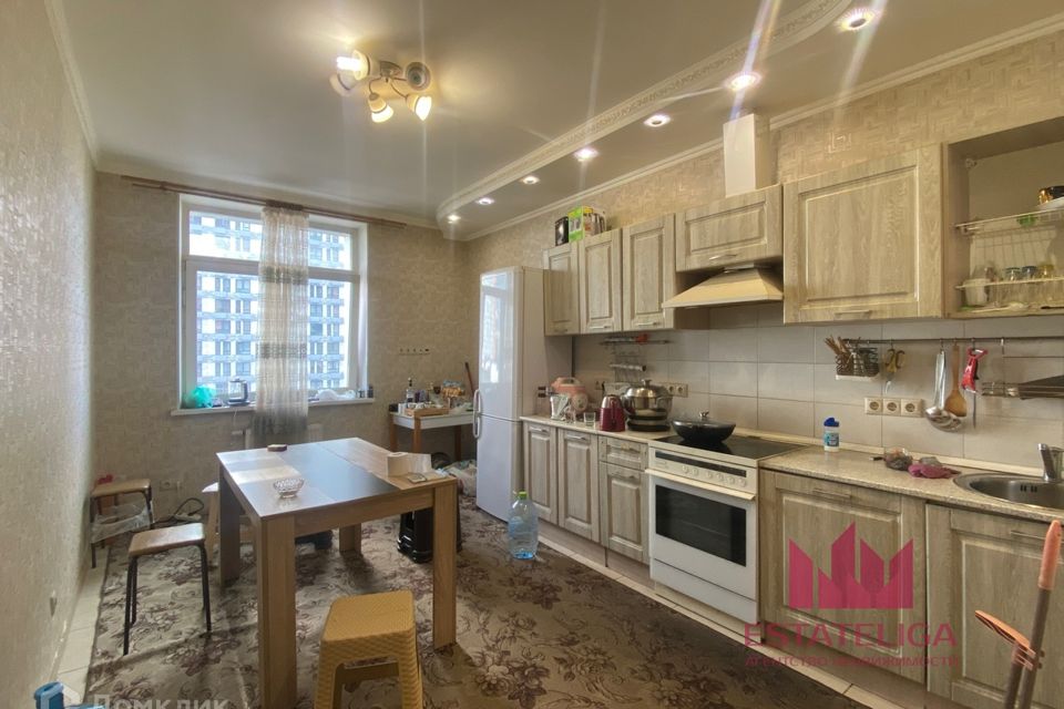 Продаётся 3-комнатная квартира, 87 м²