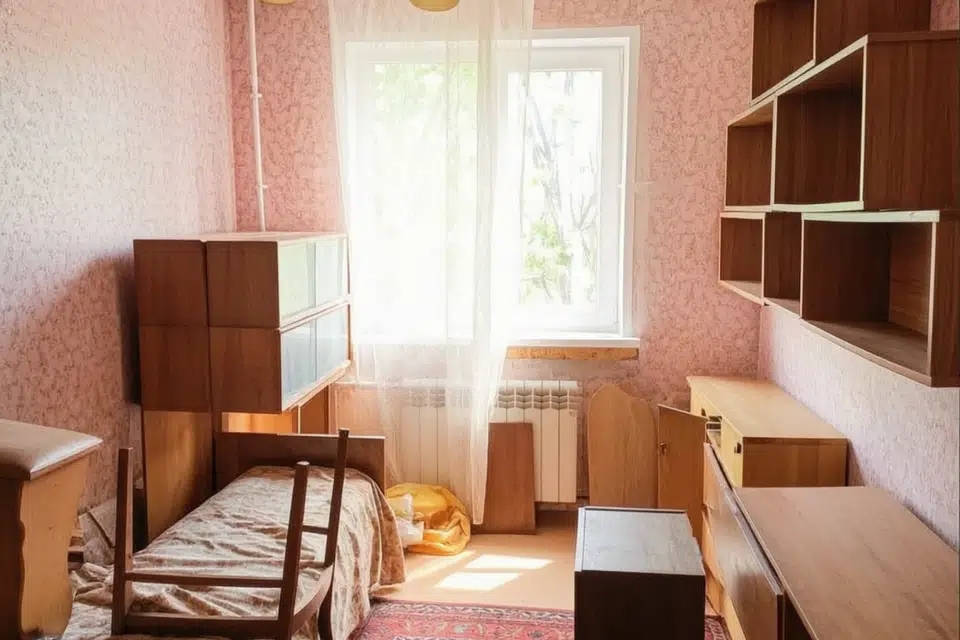 Продаётся 3-комнатная квартира, 56.5 м²