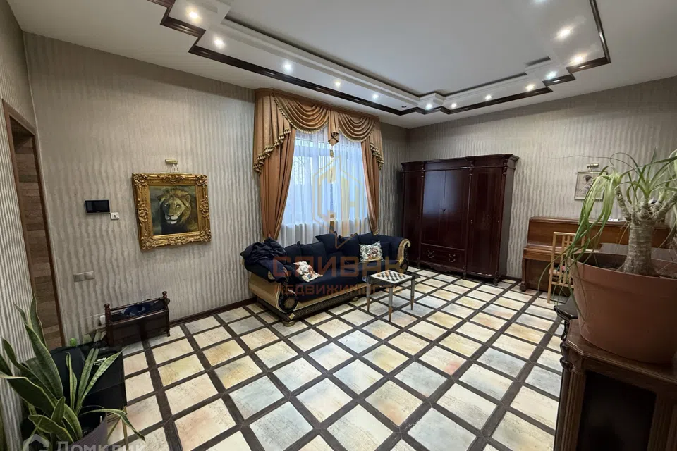 Продаётся 2-этажный дом, 403.1 м²