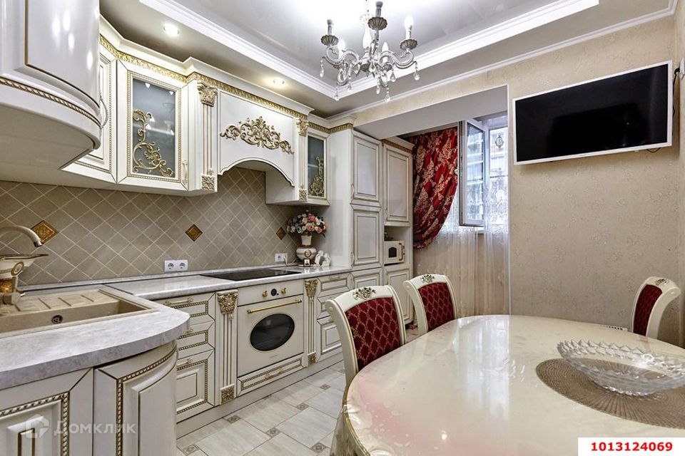 Продаётся 3-комнатная квартира, 65.9 м²