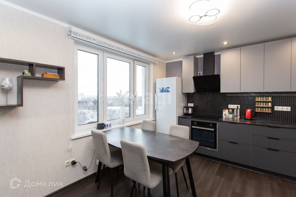 Продаётся 3-комнатная квартира, 77 м²