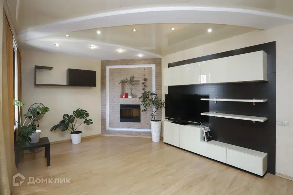 Продаётся 4-комнатная квартира, 94 м²