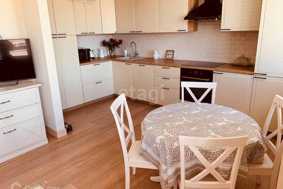 Продаётся 3-комнатная квартира, 69 м²