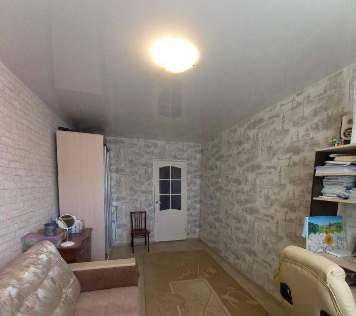 Продаётся 3-комнатная квартира, 58.9 м²