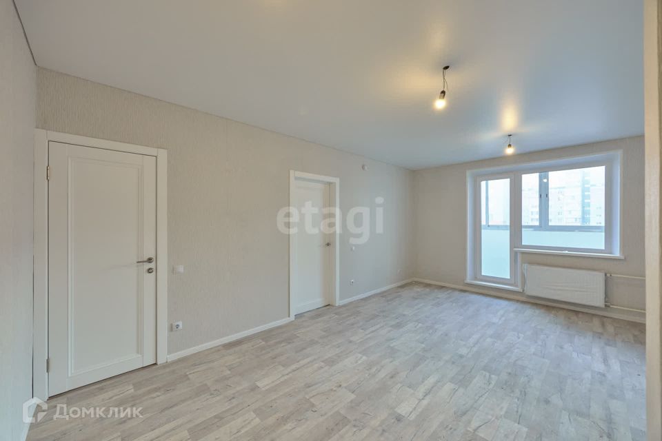 Продаётся 1-комнатная квартира, 43.2 м²