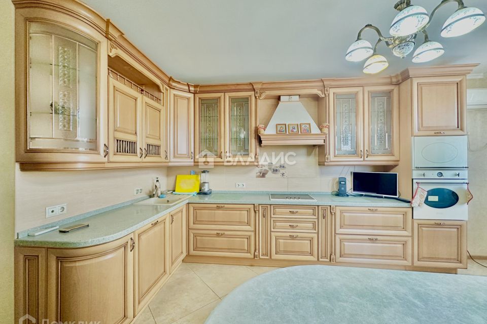 Продаётся 2-комнатная квартира, 92.5 м²