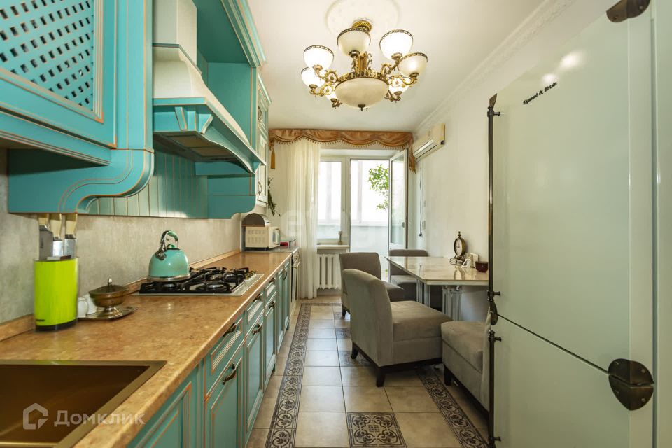 Продаётся 3-комнатная квартира, 93 м²