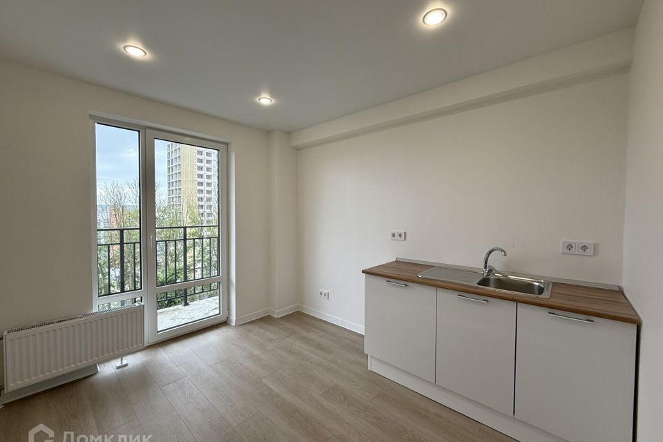 Продаётся 1-комнатная квартира, 43 м²