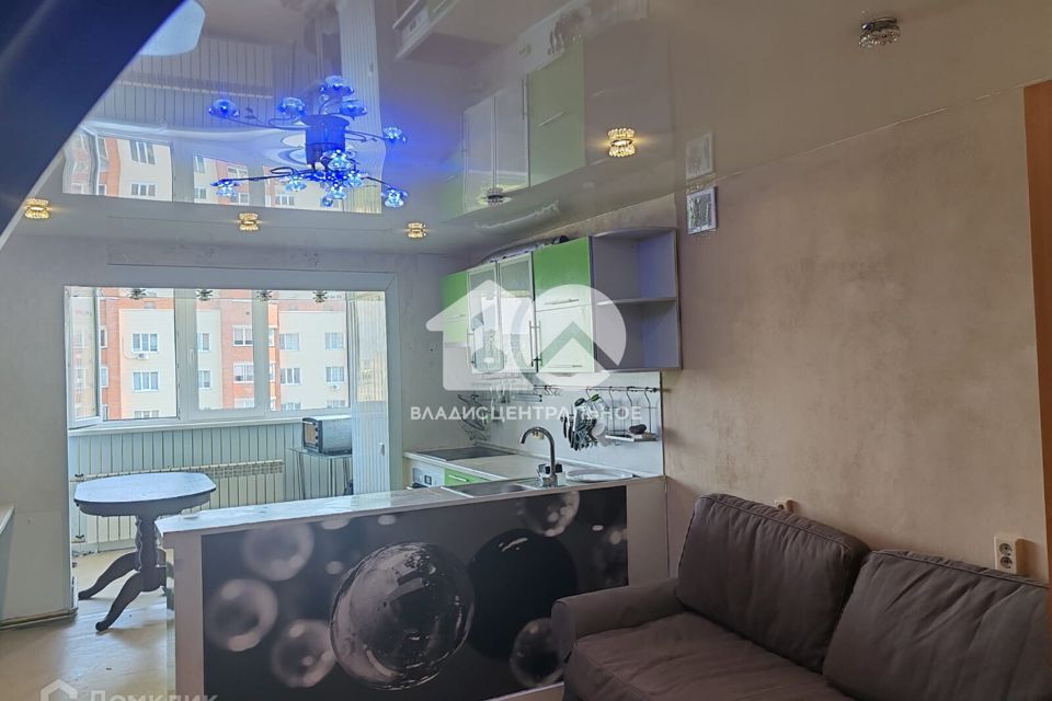 Продаётся 4-комнатная квартира, 100 м²