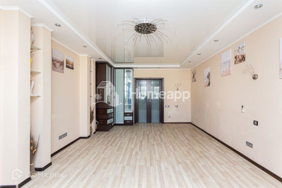 Продаётся 4-комнатная квартира, 108.4 м²