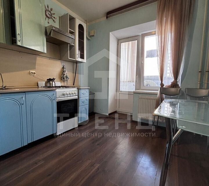 Продаётся 1-комнатная квартира, 43 м²