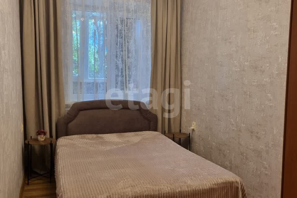 Продаётся 2-комнатная квартира, 41.9 м²