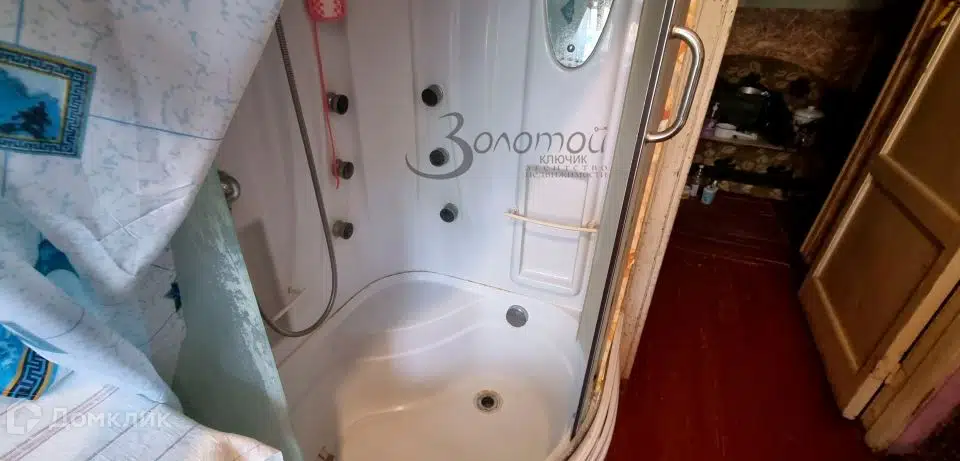 Продаётся комната в 1-комн. квартире, 9 м²