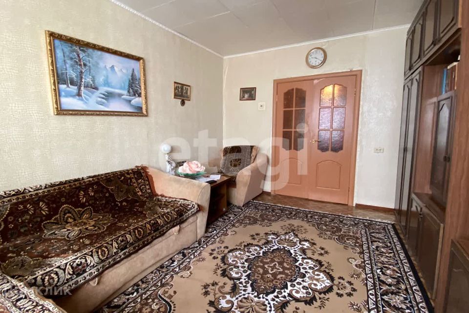 Продаётся 4-комнатная квартира, 77.4 м²