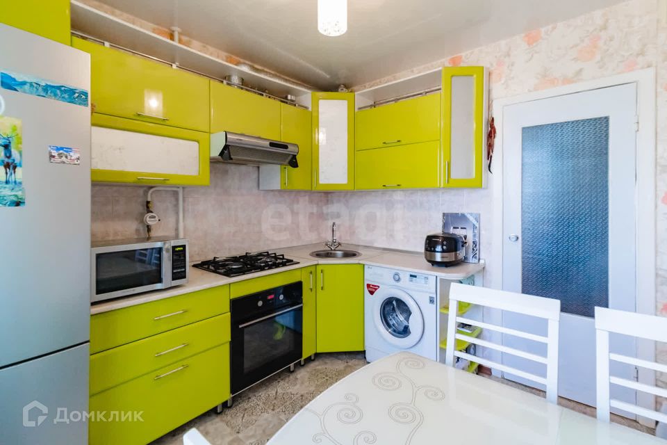 Продаётся 4-комнатная квартира, 77 м²