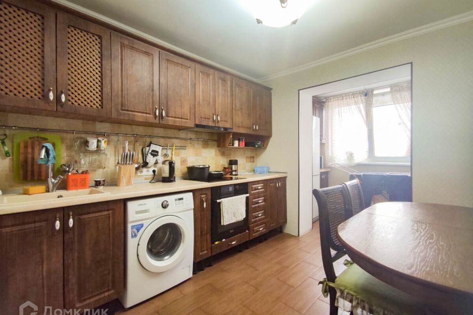 Продаётся 2-комнатная квартира, 60.8 м²