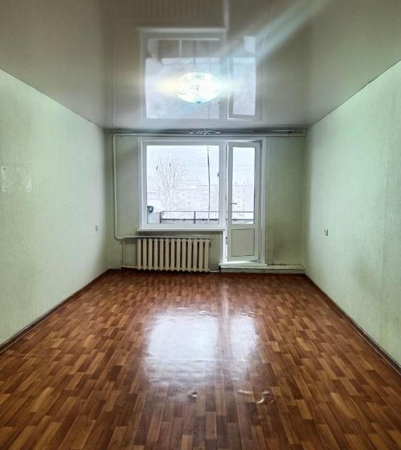 Продаётся 4-комнатная квартира, 72 м²