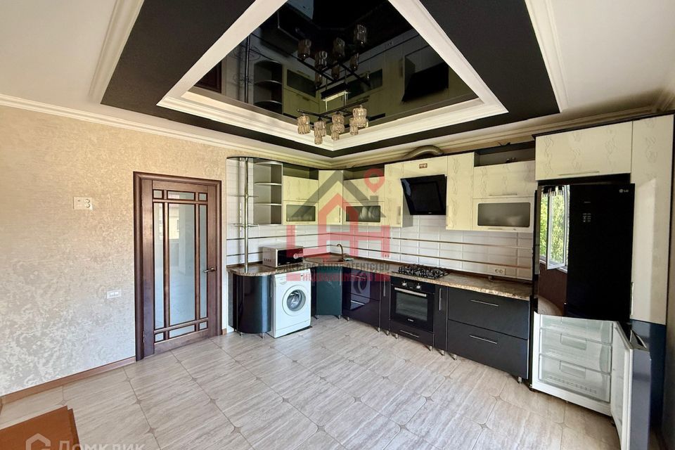 Продаётся 2-комнатная квартира, 72.4 м²