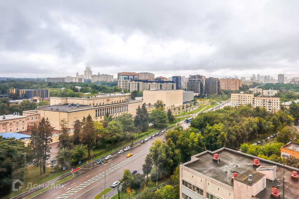 Продаётся 3-комнатная квартира, 100 м²