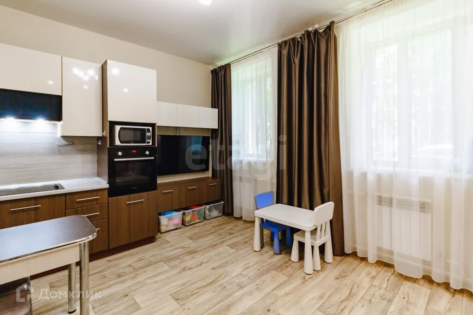 Продаётся 3-комнатная квартира, 63.3 м²