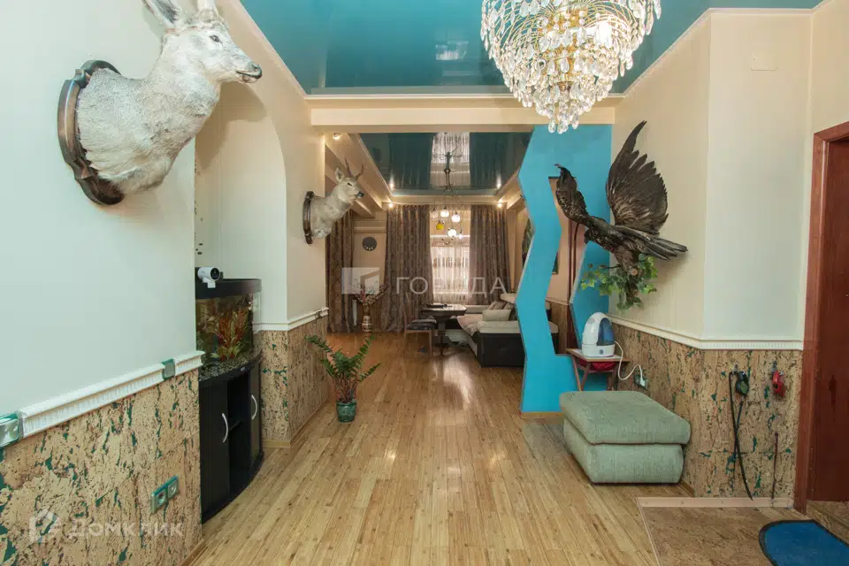 Продаётся 3-комнатная квартира, 106 м²