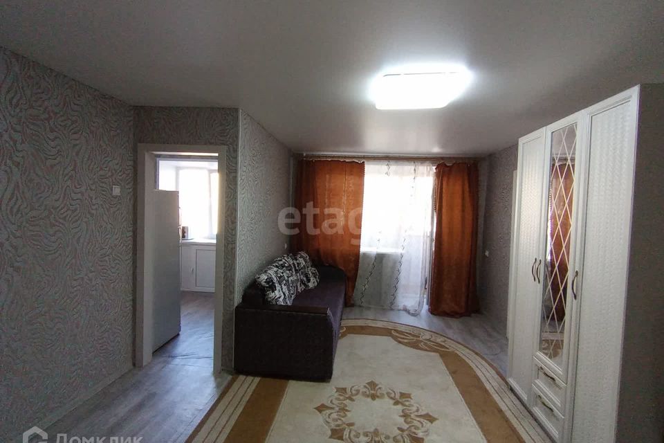 Продаётся 2-комнатная квартира, 42.4 м²