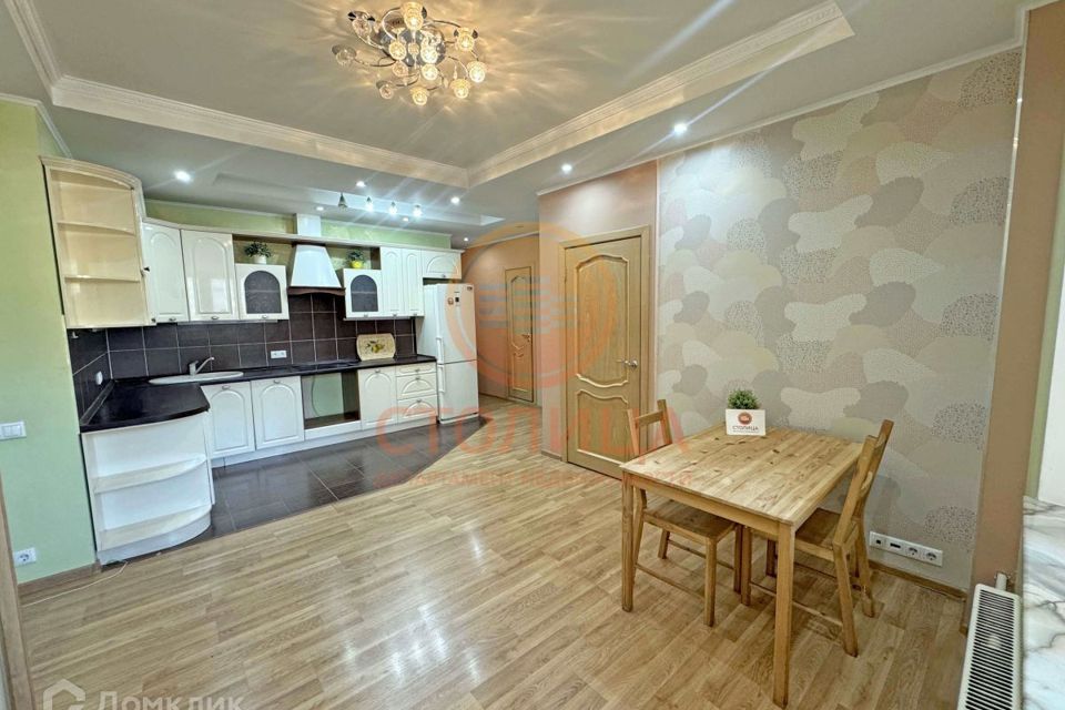 Сдаётся 2-комнатная квартира, 65 м²