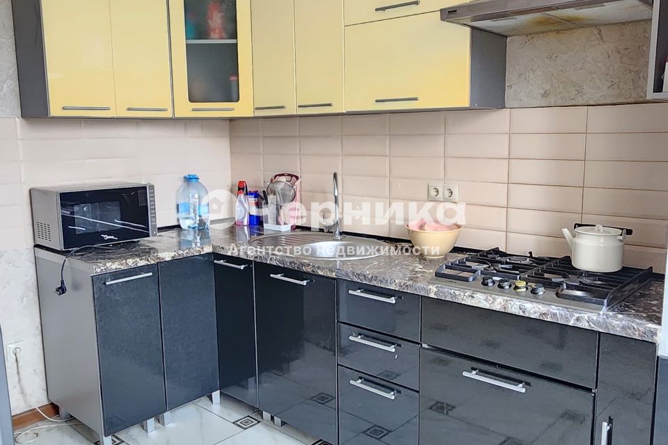 Сдаётся 2-комнатная квартира, 56 м²