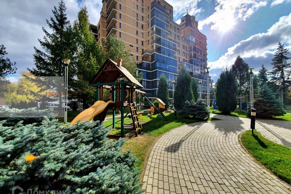 Продаётся 2-комнатная квартира, 104 м²