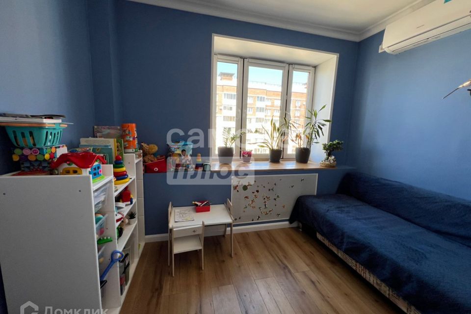 Продаётся 2-комнатная квартира, 61.5 м²