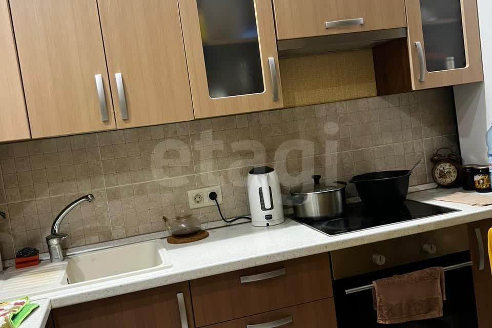 Продаётся 2-комнатная квартира, 59.6 м²
